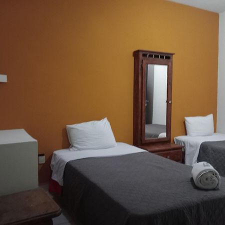 Ostello Residencia San Pablo Querétaro Esterno foto